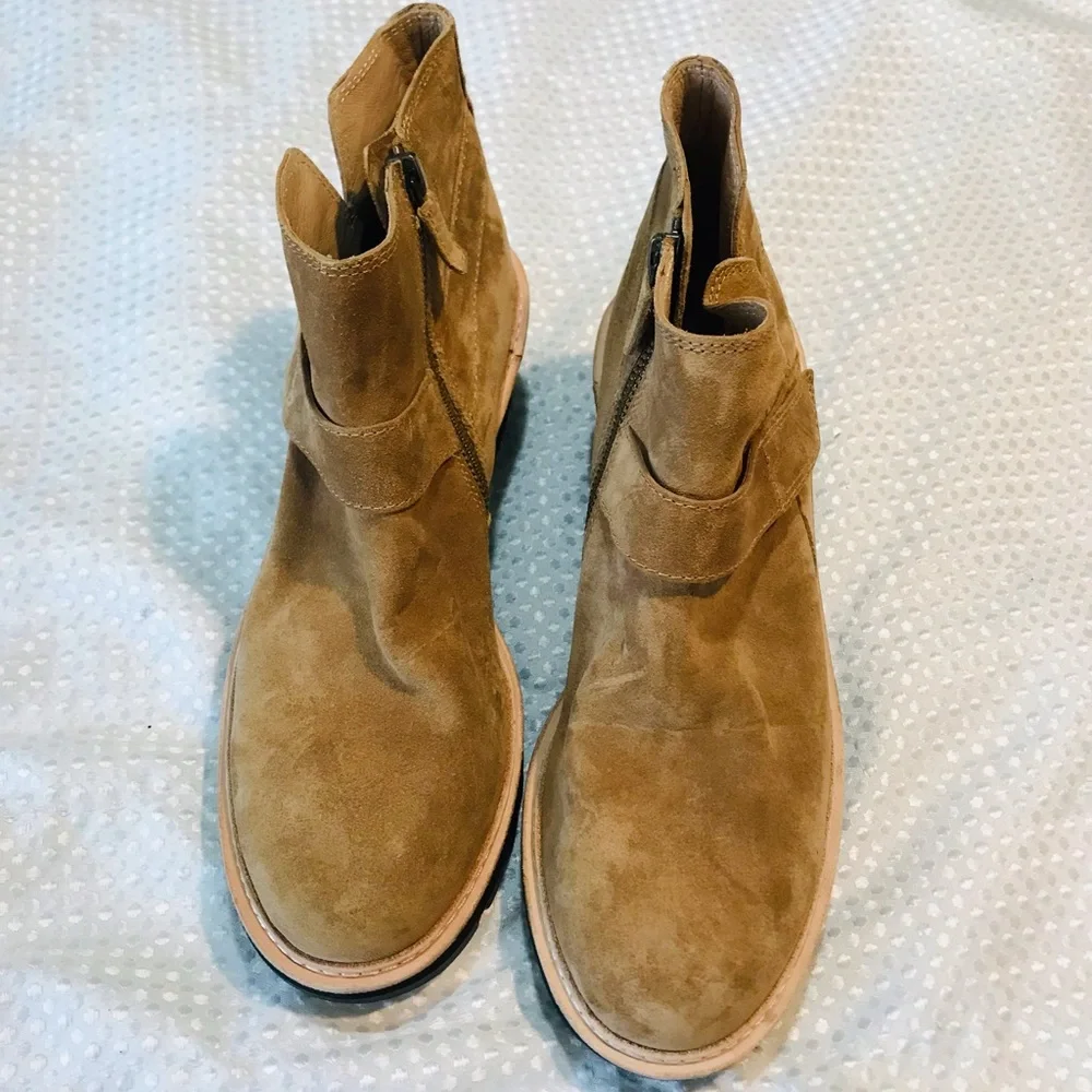 Eileen Fisher cargo leather Platform in brown